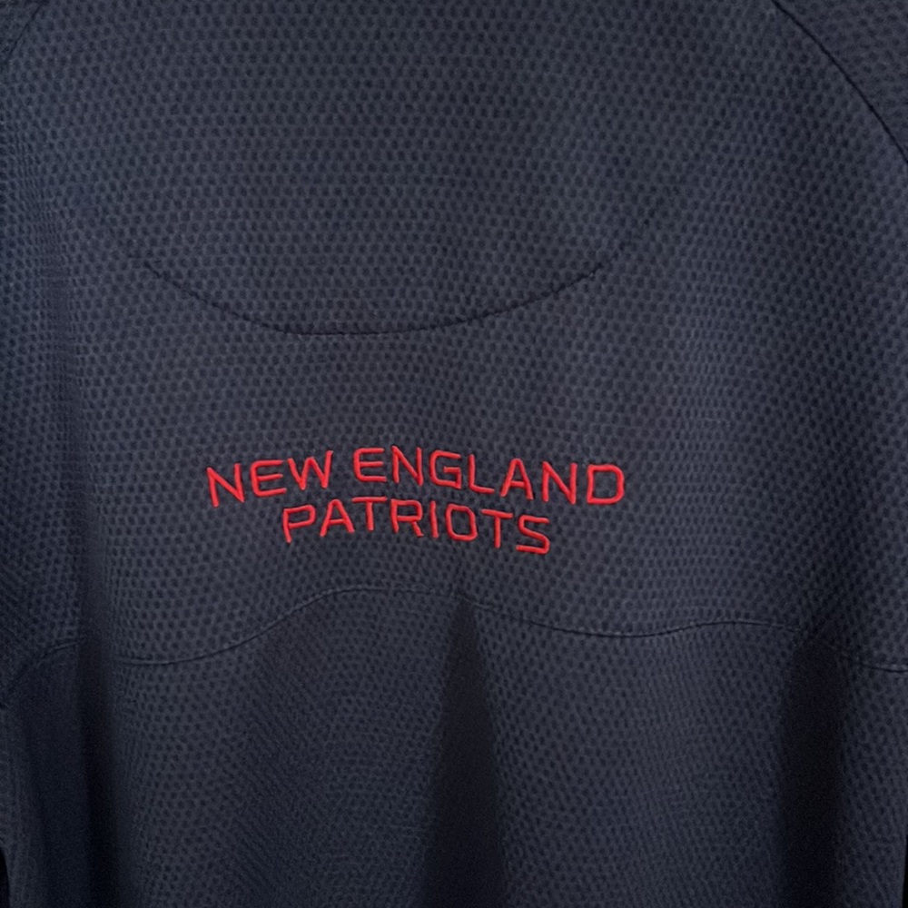 NFL New England Patriots Pull Over Jacket - Picture 4 of 8